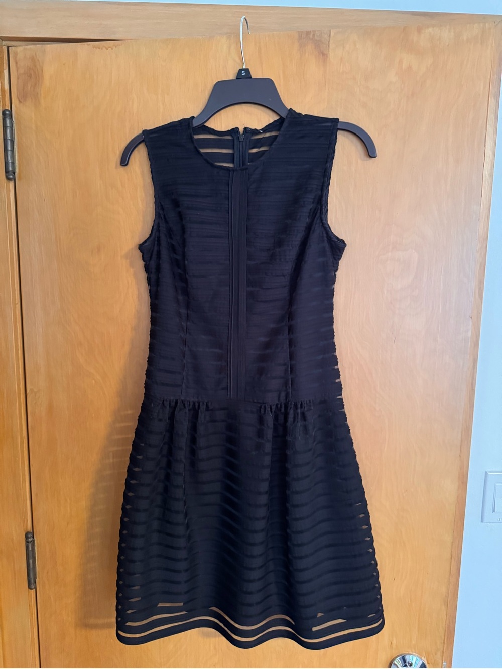 Calvin Klein Black Sleeveless Textured Fit-and-Flare Midi Dress